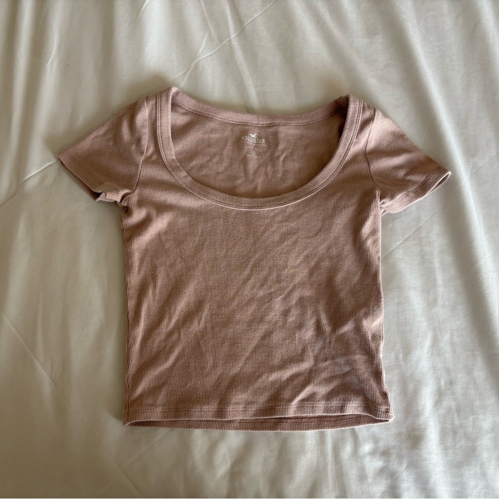Hollister Fitted Crop Short Sleeve Tee